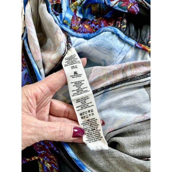 FREE PEOPLE Floral Sleeveless Strappy Wrap Jumpsuit Women's Size 2 Rayon Viscose - Picture 10 of 10